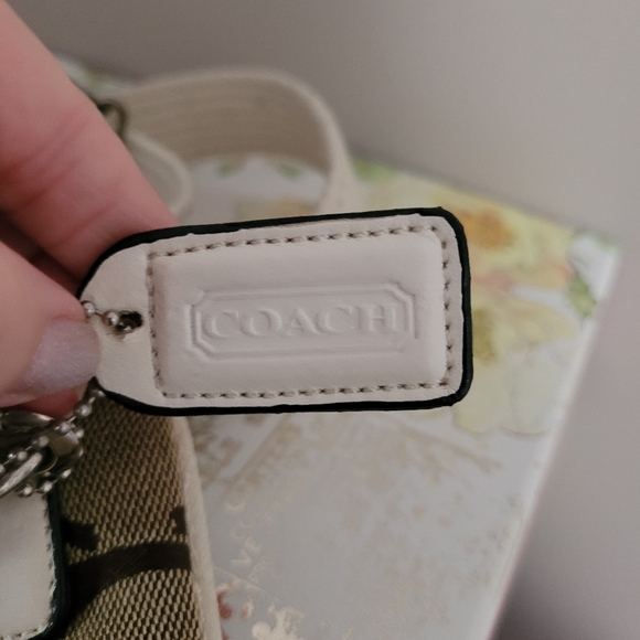Old school Coach purse - Picture 3 of 3